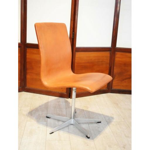 Arne Jacobson Chair 2.jpg
