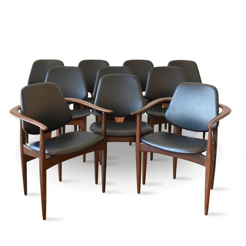 Set of 10 Elliots of Newbury dining chairs