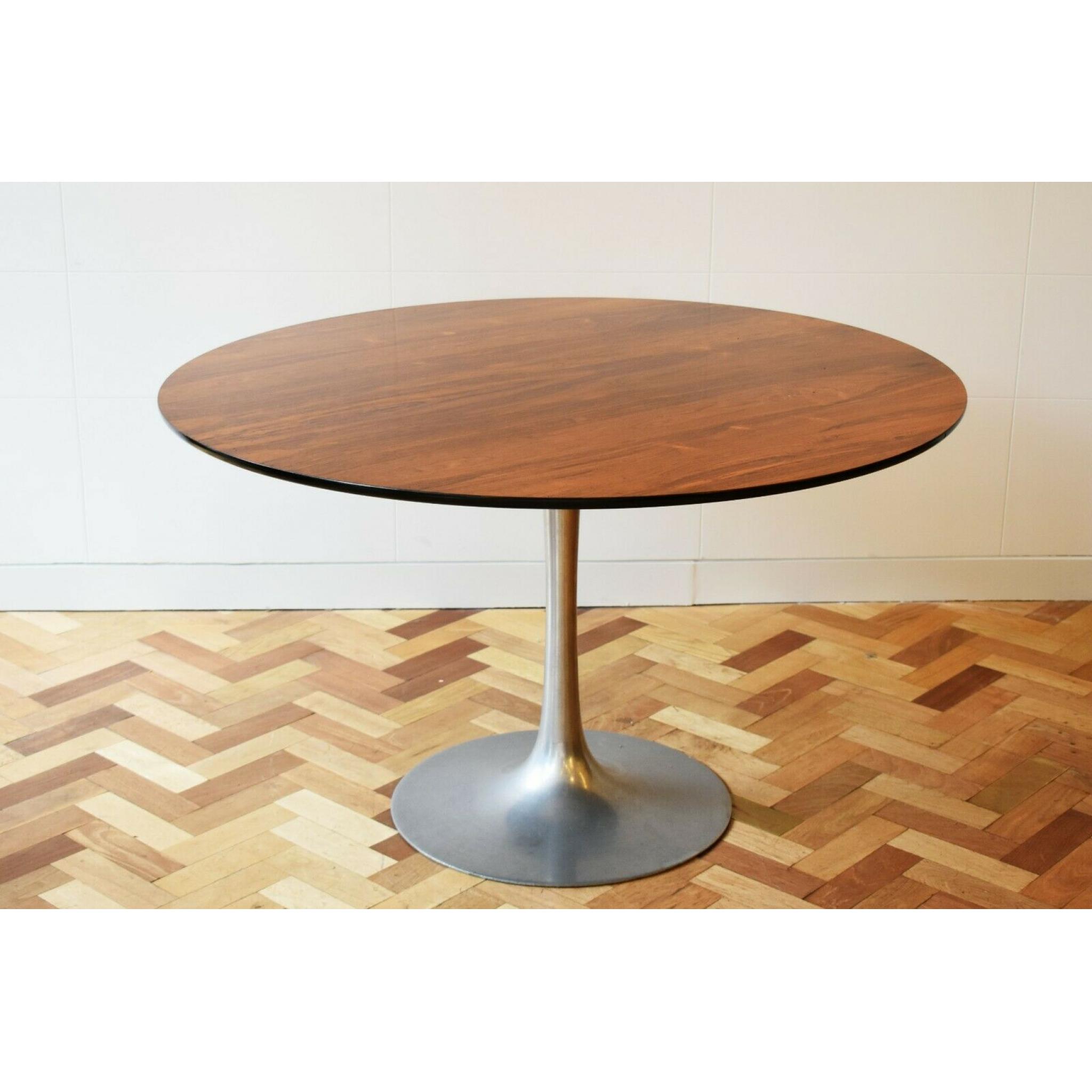 arkana tulip table