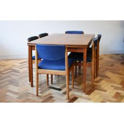 extended table & chairs  2.jpg