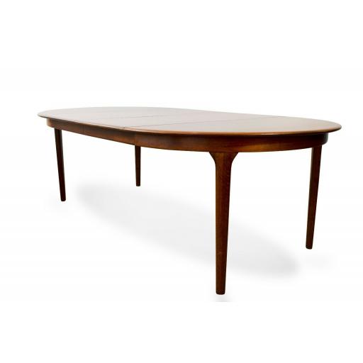 1960s Danish Round Extendable Rosewood Dining Table